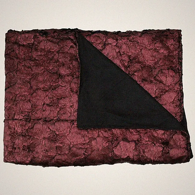 Northlight 32913564 60 x 50 in. Burgundy Plush & Velvety Faux Fur Throw Blanket